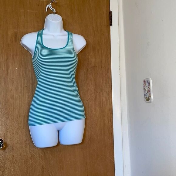 Old Navy tank top! EUC! Size S/P/P! Comfy! Aqua! Great for any occasion! - Picture 1 of 4